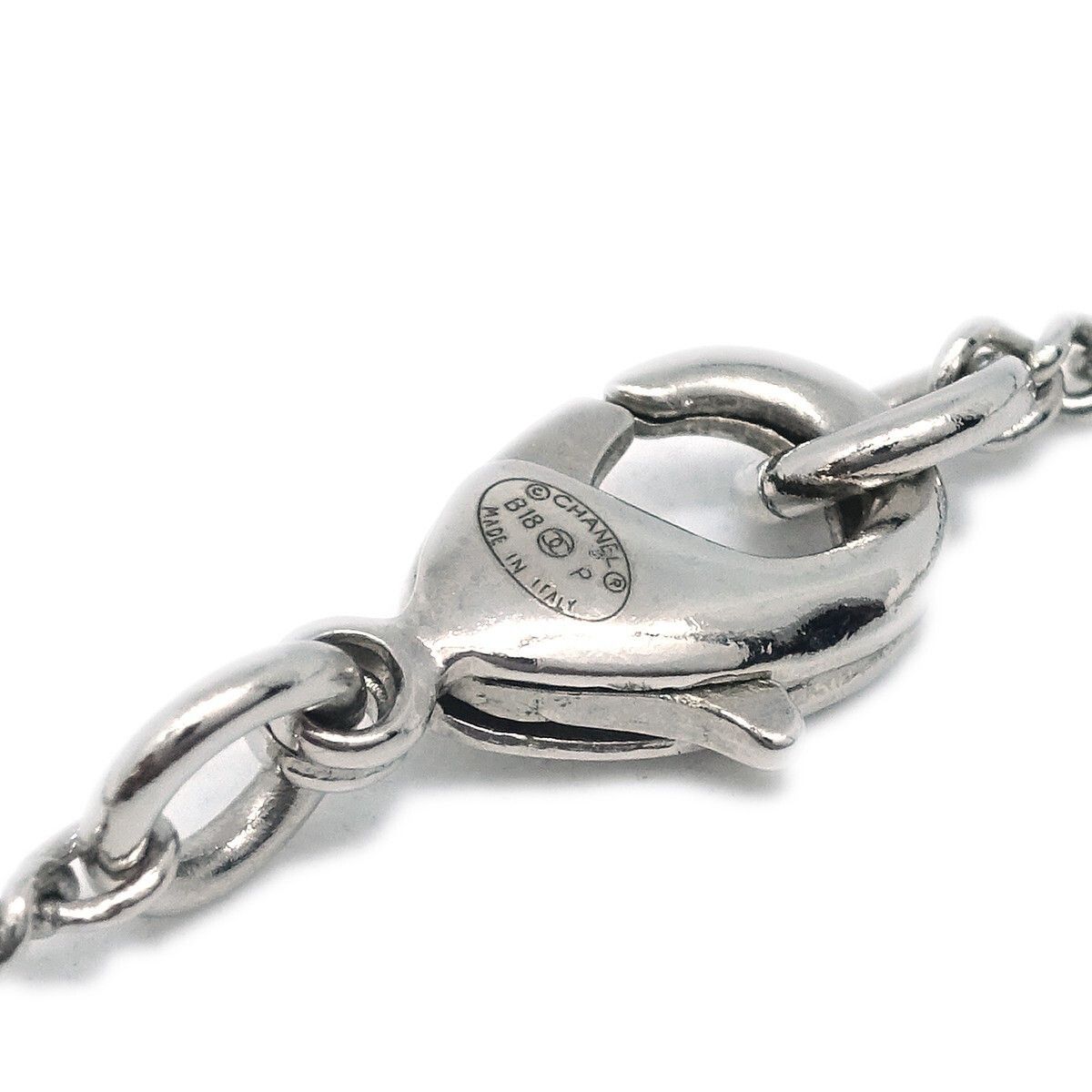 Chanel Chanel CC Bow Necklace Crystal Embellished Metal Size ONE SIZE - 4 Thumbnail