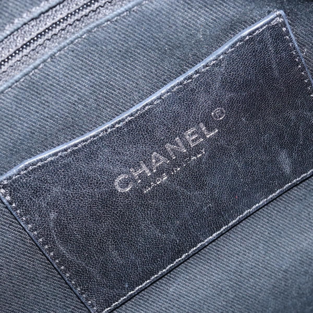 Chanel Chanel CC Charm Tote Quilted Iridescent Calfskin Size ONE SIZE - 7 Thumbnail