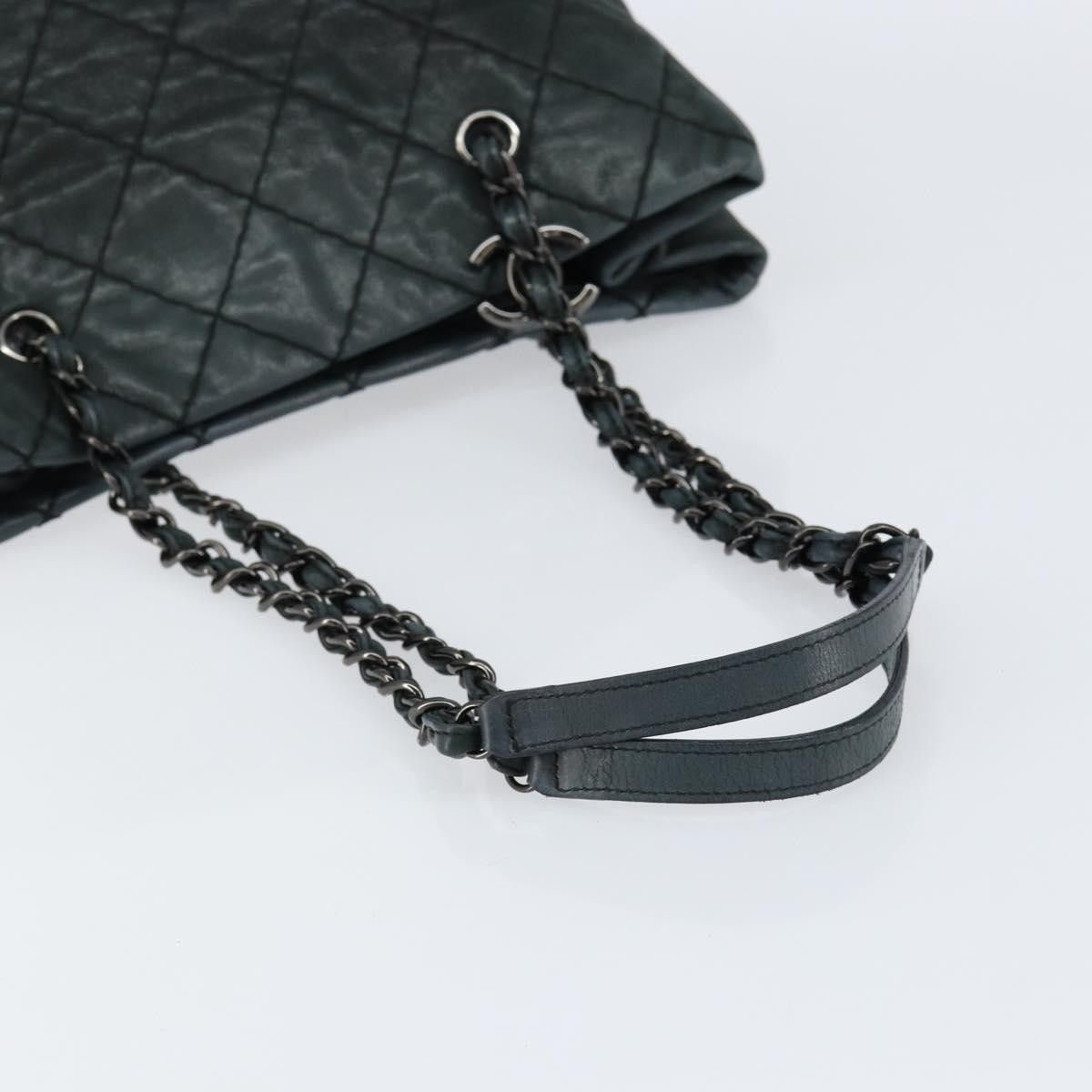 Chanel Chanel CC Charm Tote Quilted Iridescent Calfskin Size ONE SIZE - 8 Thumbnail