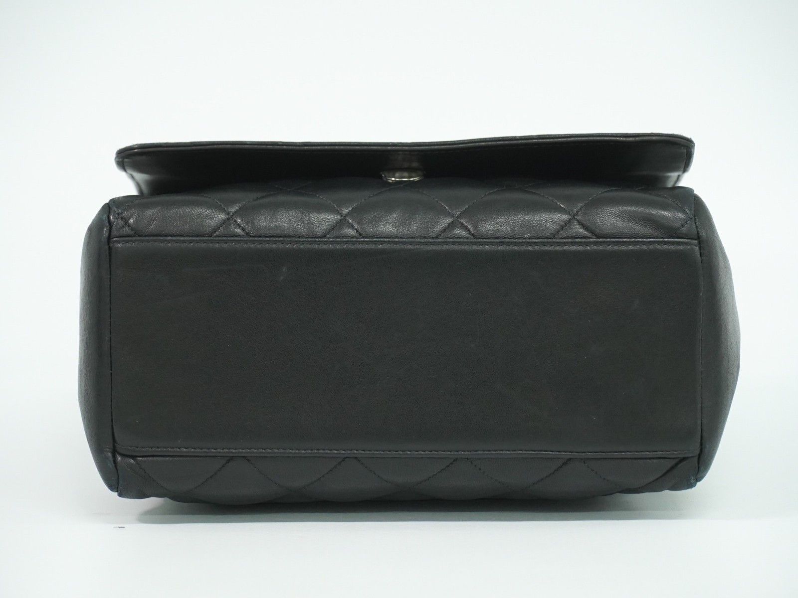 Chanel Chanel Vintage ID Bracelet Flap Bag Quilted Lambskin Size ONE SIZE - 11 Thumbnail