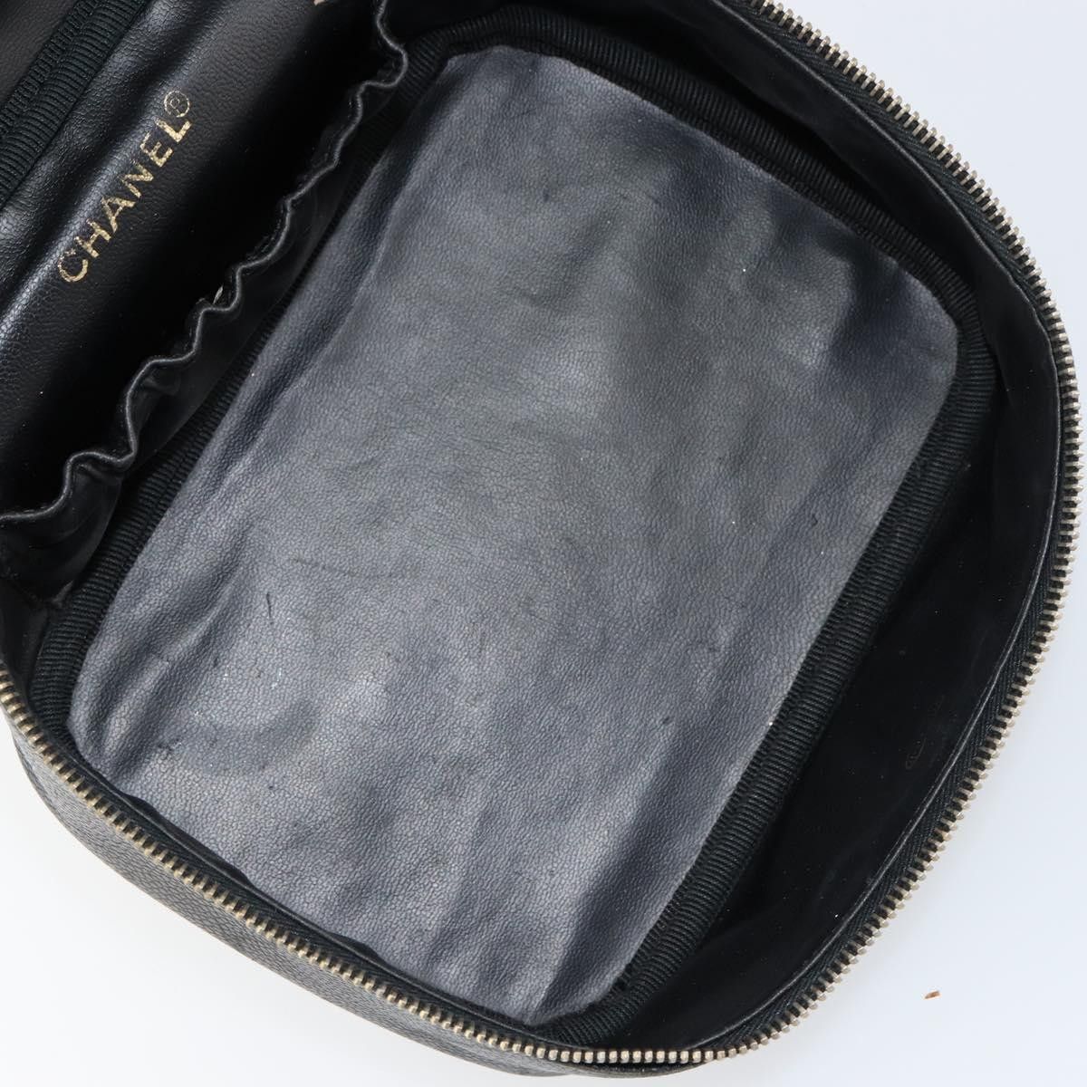 Chanel Chanel Vintage Cosmetic Case Leather Size ONE SIZE - 5 Thumbnail