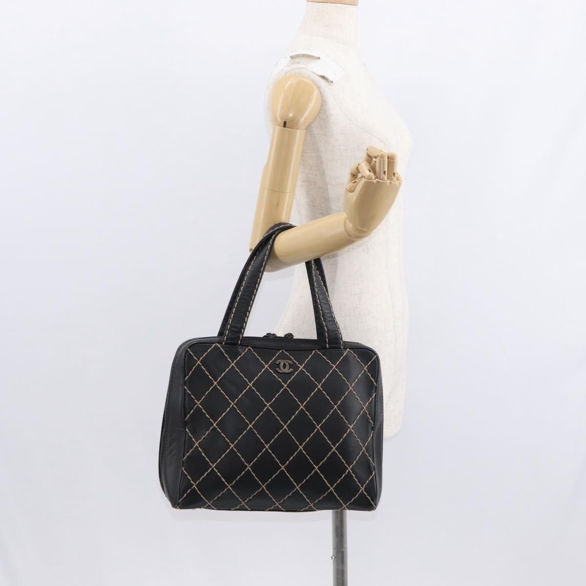 Chanel Chanel Surpique Zip Around Satchel Quilted Leather Size ONE SIZE - 15 Thumbnail