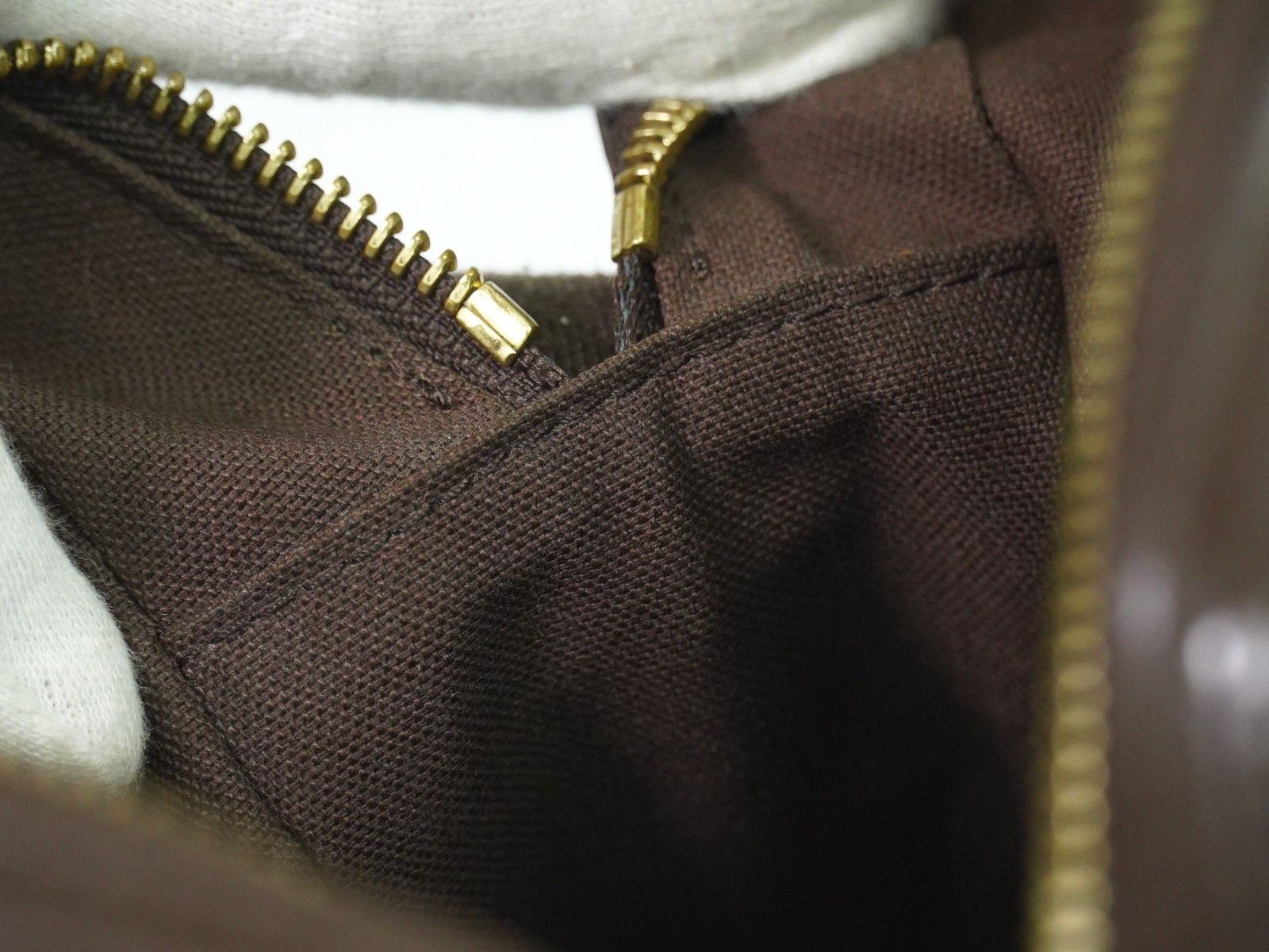 Louis Vuitton Louis Vuitton Trotteur Beaubourg Handbag Damier Size ONE SIZE - 21 Thumbnail