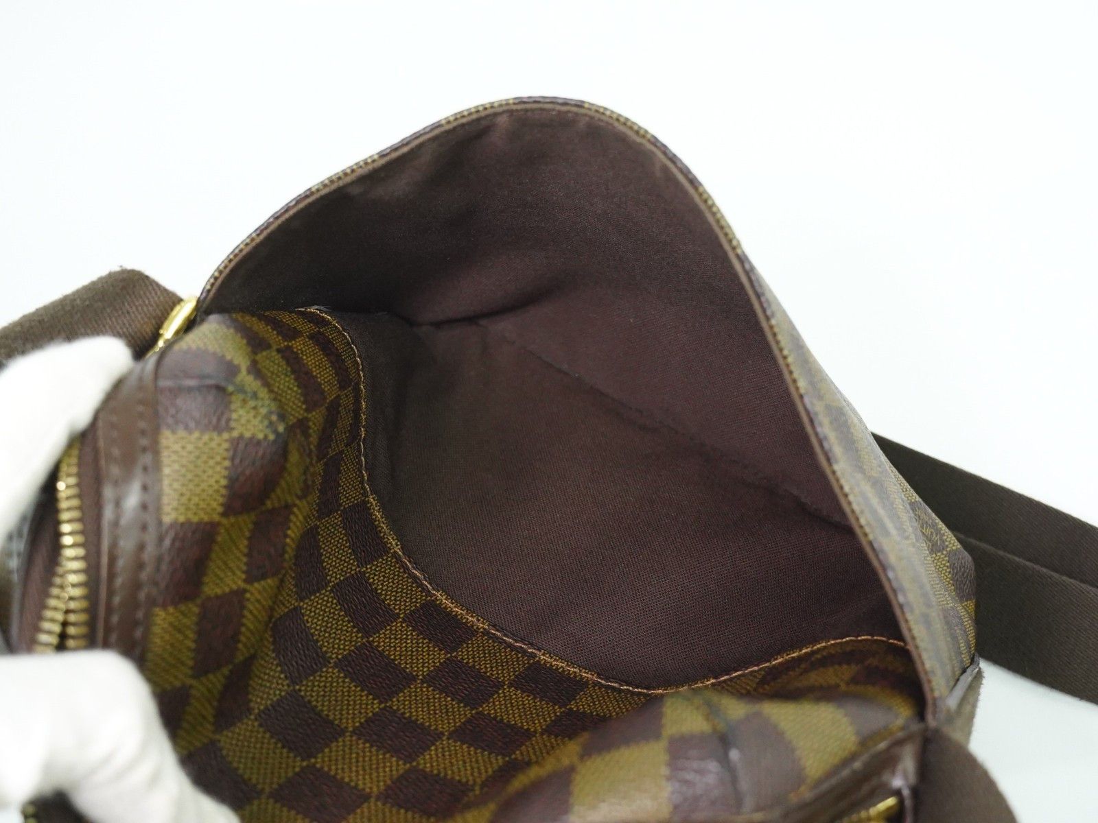 Louis Vuitton Louis Vuitton Trotteur Beaubourg Handbag Damier Size ONE SIZE - 18 Thumbnail