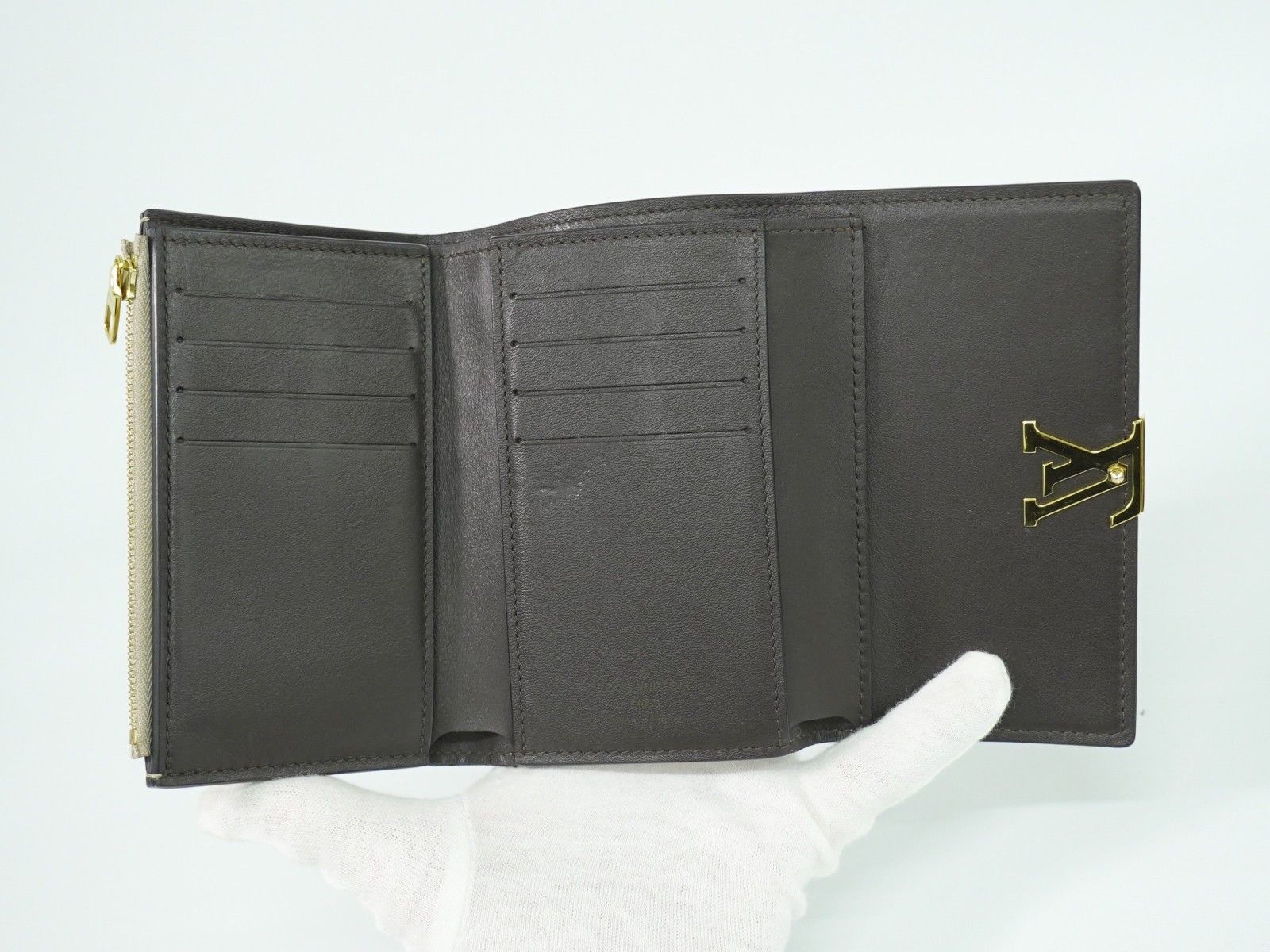 Louis Vuitton Louis Vuitton Capucines Compact wallet Leather Size ONE SIZE - 7 Thumbnail