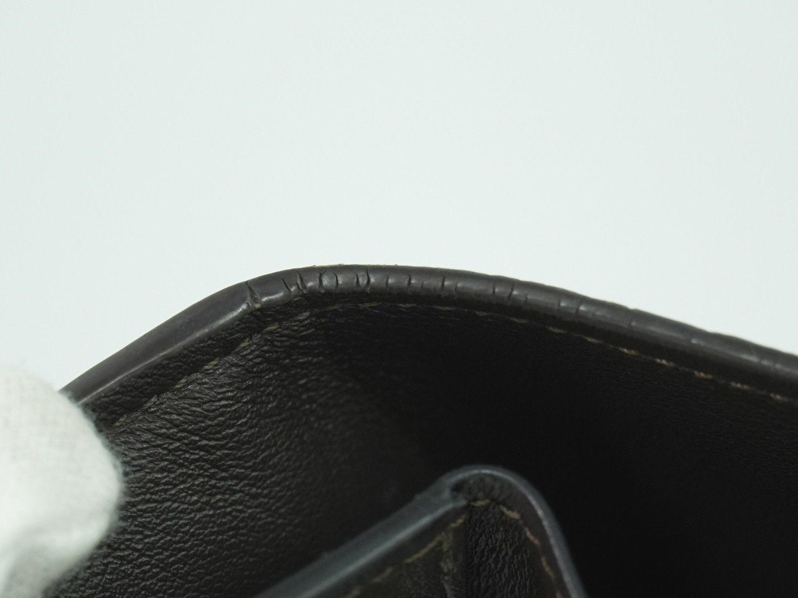 Louis Vuitton Louis Vuitton Capucines Compact wallet Leather Size ONE SIZE - 19 Thumbnail