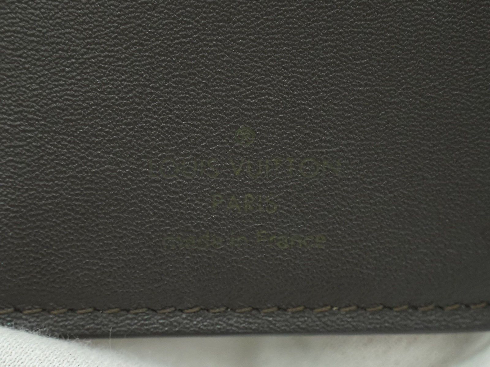 Louis Vuitton Louis Vuitton Capucines Compact wallet Leather Size ONE SIZE - 8 Thumbnail
