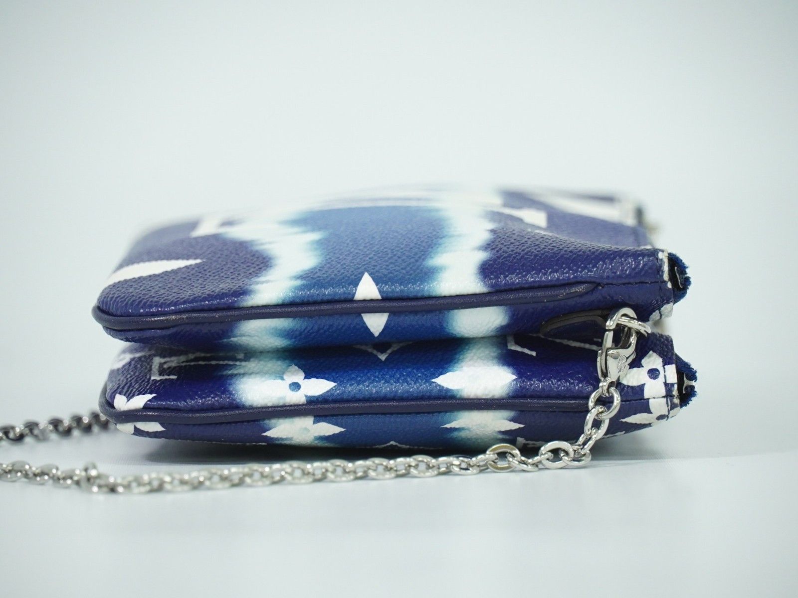 Louis Vuitton Louis Vuitton Double Zip Pochette Limited Edition Escale Monogram Giant Size ONE SIZE - 3 Thumbnail