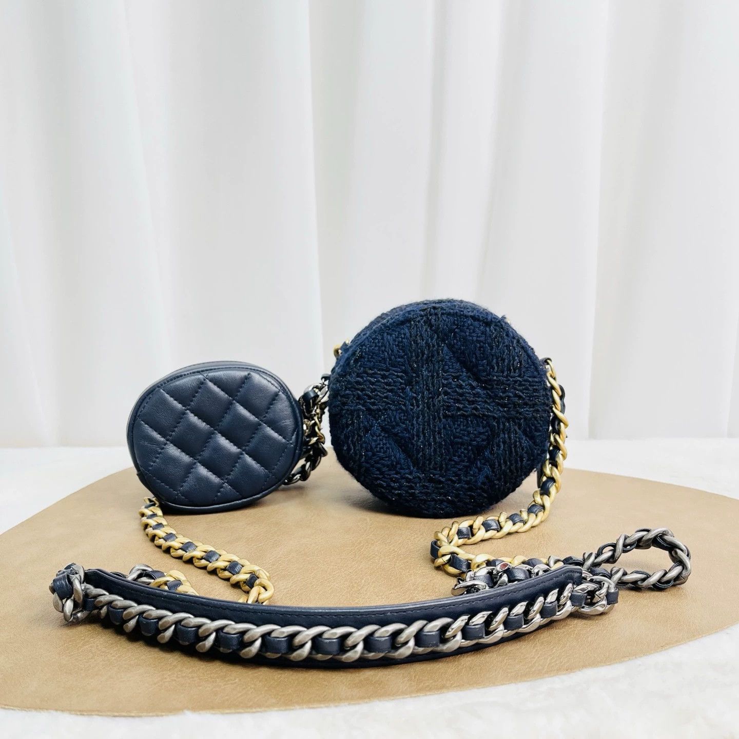 Chanel Pre-loved Bag Very good condition Size ONE SIZE - 2 Thumbnail