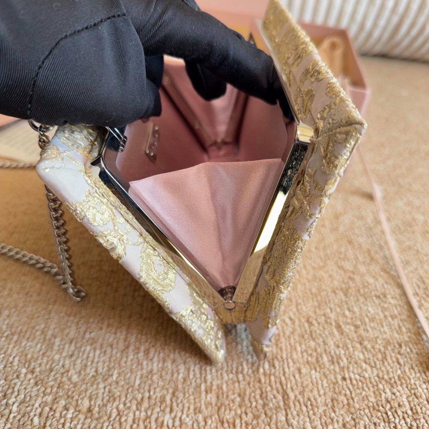 Miu Miu Pre-loved Bag Very good condition Size ONE SIZE - 7 Thumbnail
