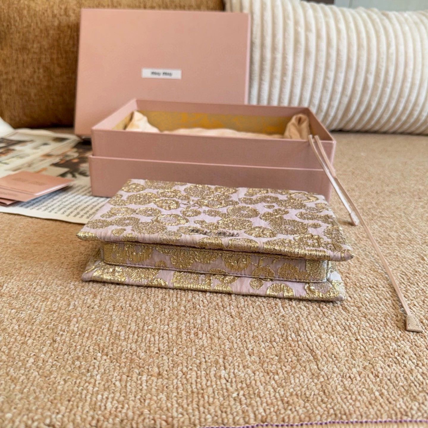 Miu Miu Pre-loved Bag Very good condition Size ONE SIZE - 5 Thumbnail