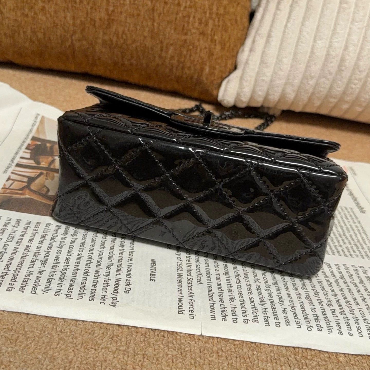 Chanel Pre-loved Bag Very good condition Size ONE SIZE - 4 Thumbnail