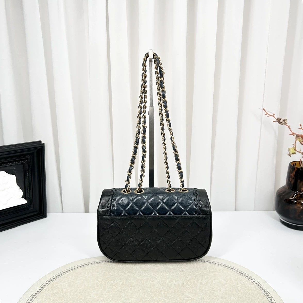 Chanel Pre-loved Bag Very good condition Size ONE SIZE - 2 Thumbnail