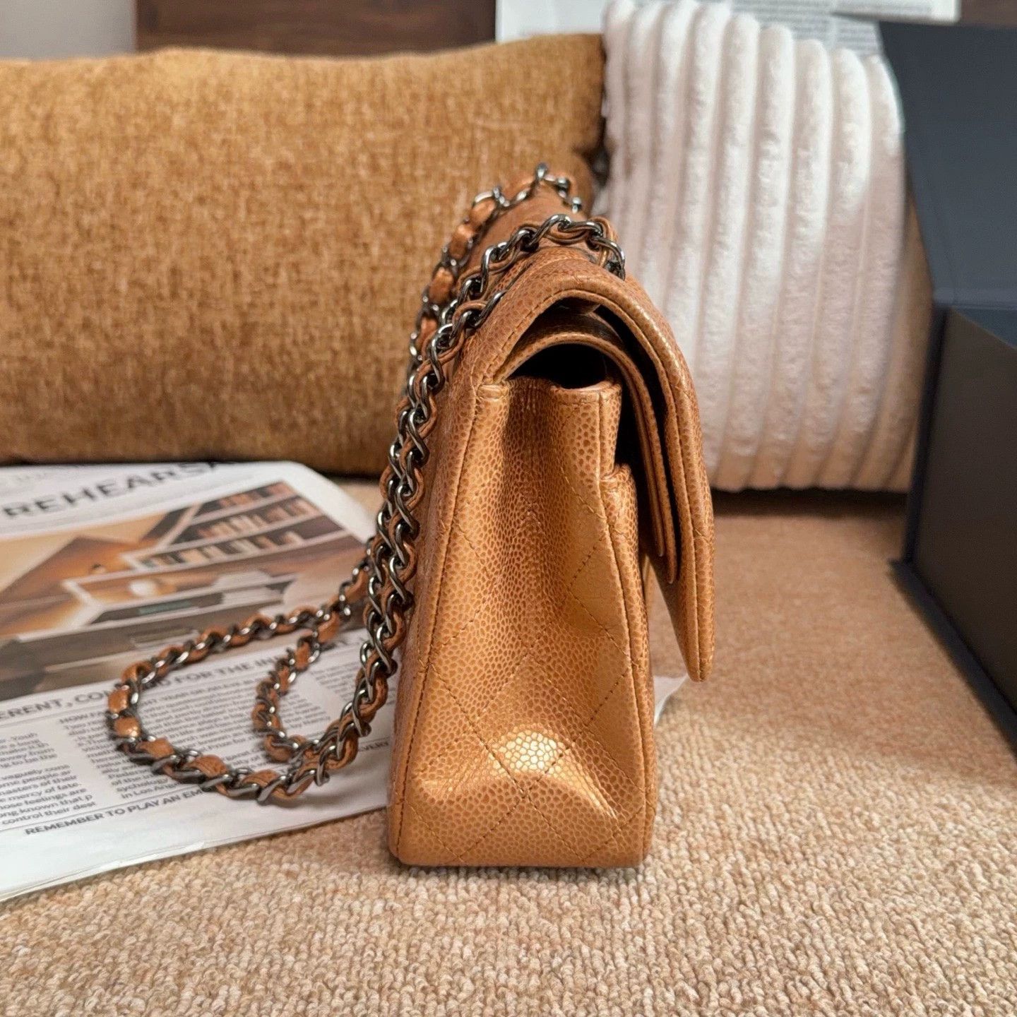 Chanel Pre-loved Bag Very good condition Size ONE SIZE - 3 Thumbnail
