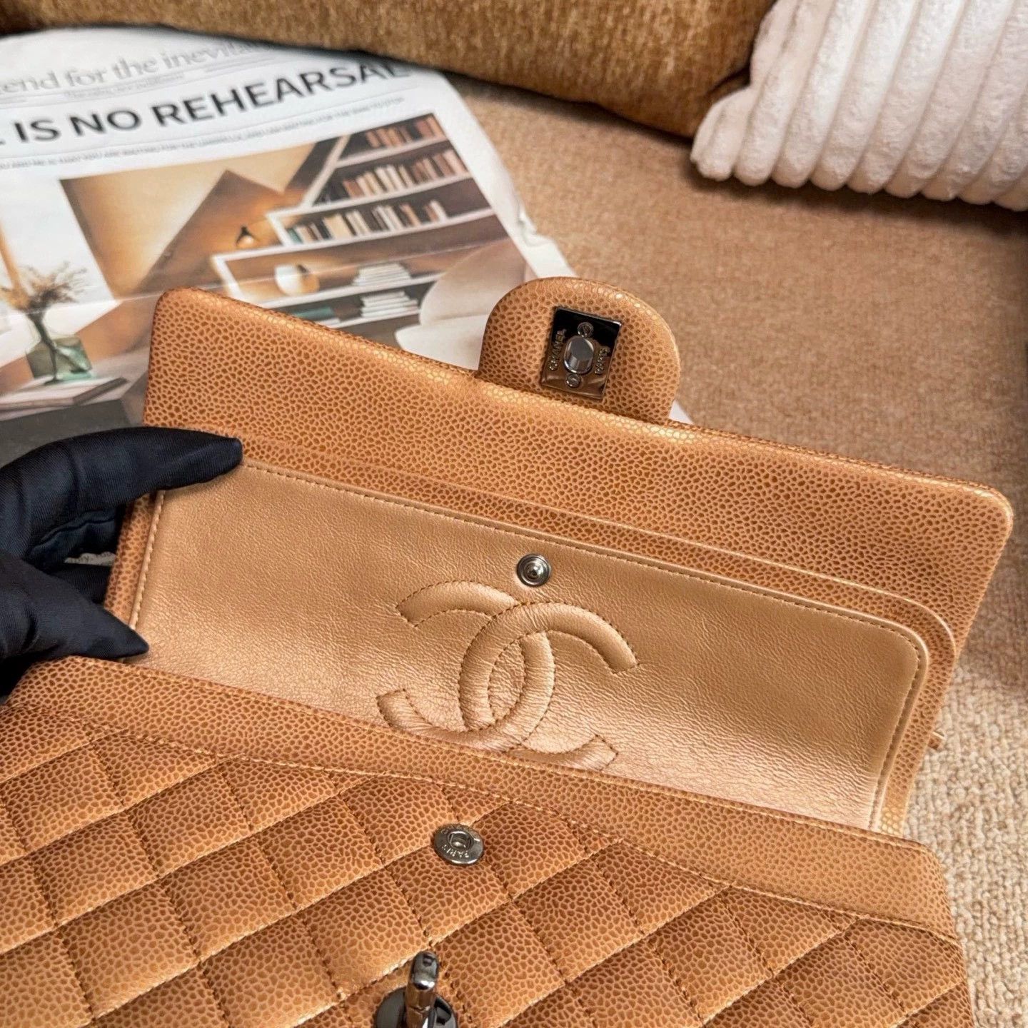 Chanel Pre-loved Bag Very good condition Size ONE SIZE - 9 Thumbnail