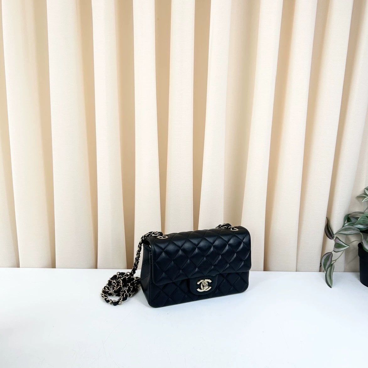 Chanel Pre-loved Bag Very good condition Size ONE SIZE - 4 Thumbnail
