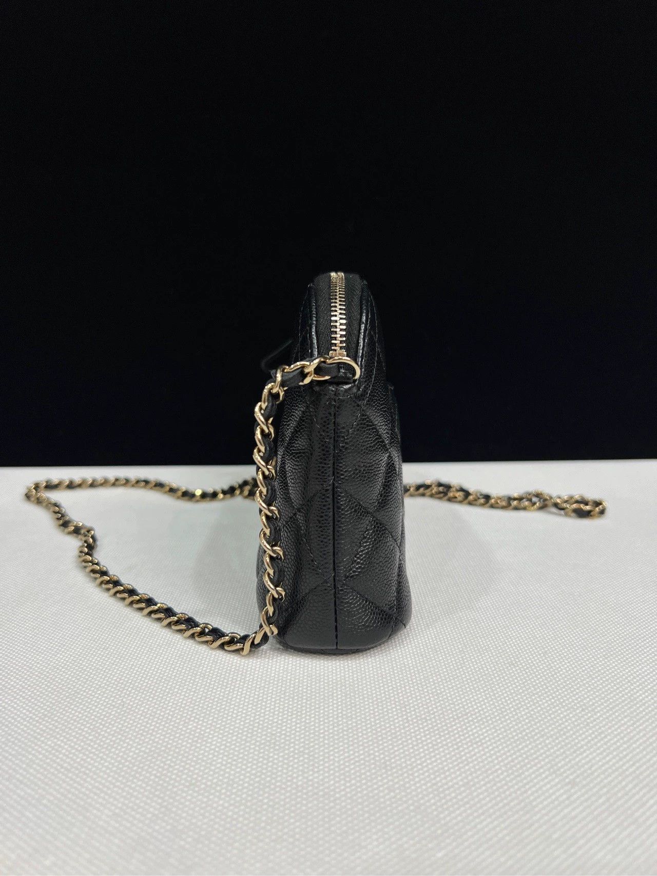 Chanel Pre-loved Bag Very good condition Size ONE SIZE - 4 Thumbnail