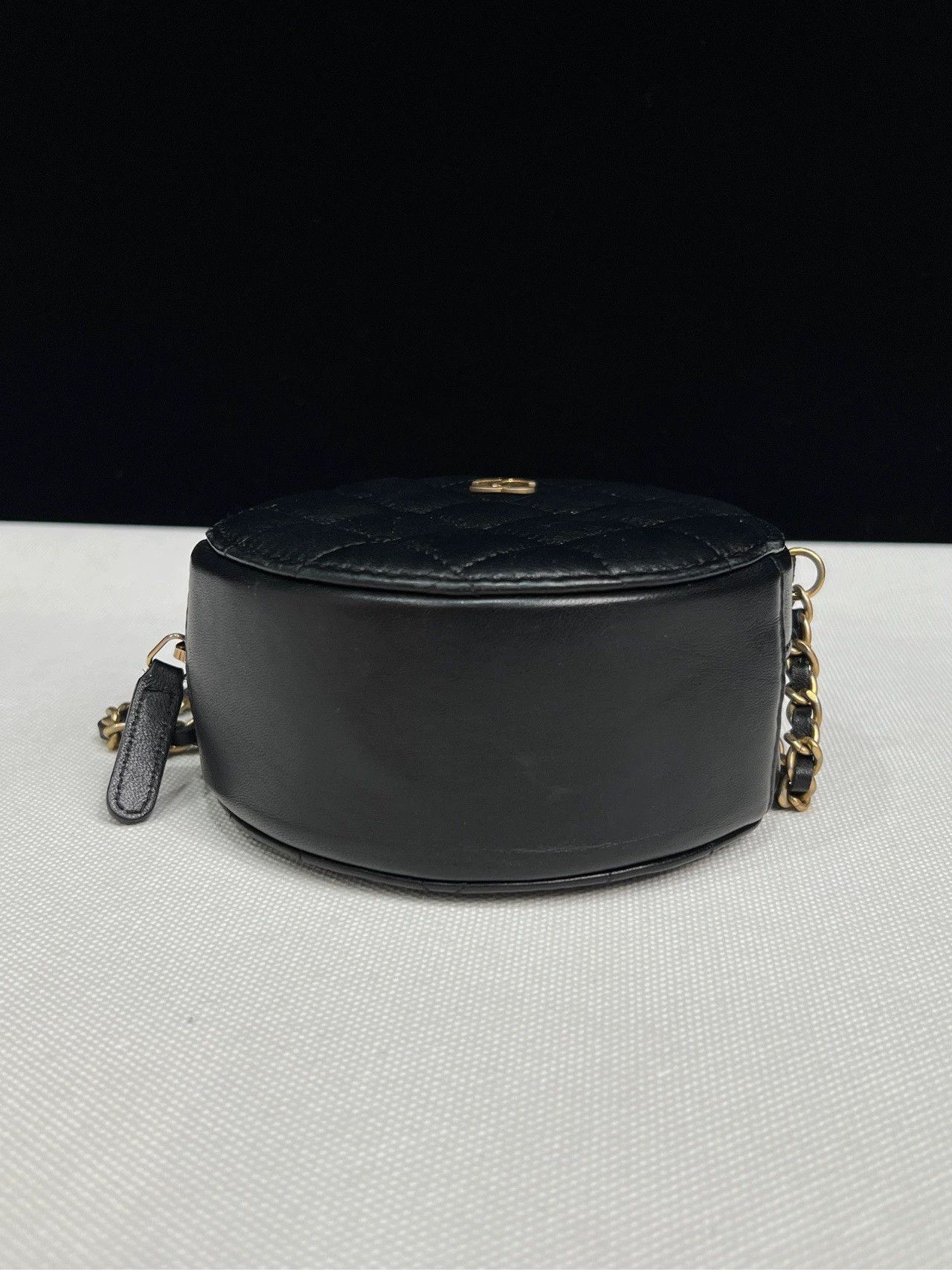Chanel Pre-loved Bag Very good condition Size ONE SIZE - 6 Thumbnail