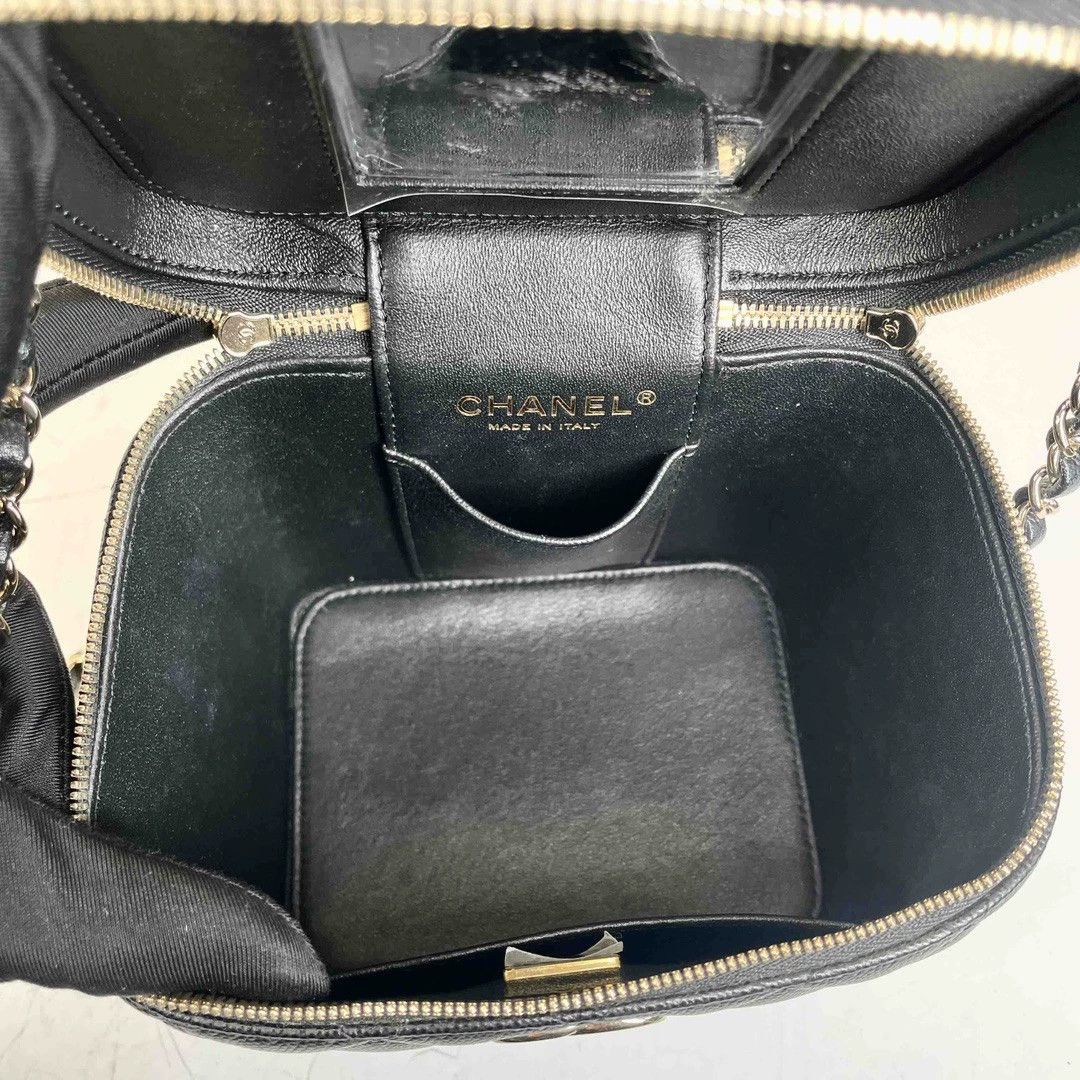 Chanel Pre-loved Bag Very good condition Size ONE SIZE - 2 Thumbnail