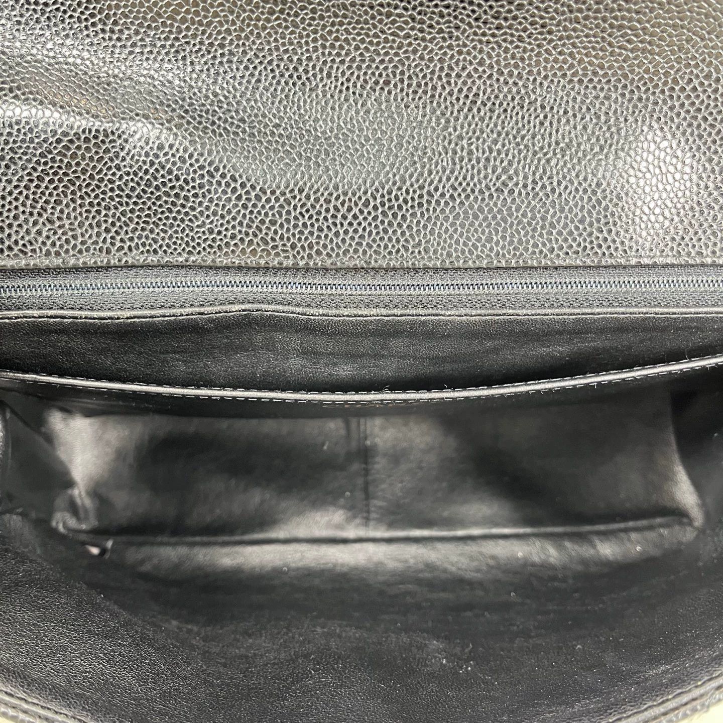 Chanel Pre-loved Bag Very good condition Size ONE SIZE - 3 Thumbnail