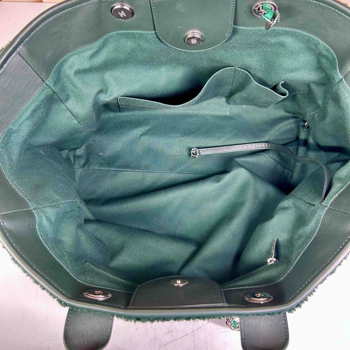 Chanel Pre-loved Bag Very good condition Size ONE SIZE - 4 Thumbnail