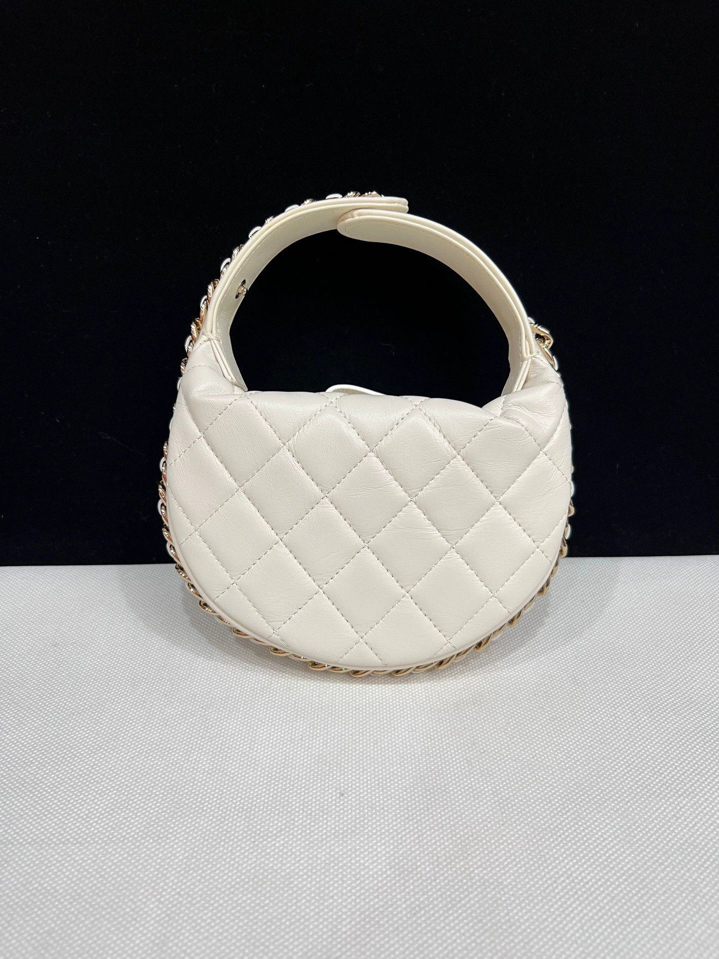 Chanel Pre-loved Bag Very good condition Size ONE SIZE - 2 Thumbnail