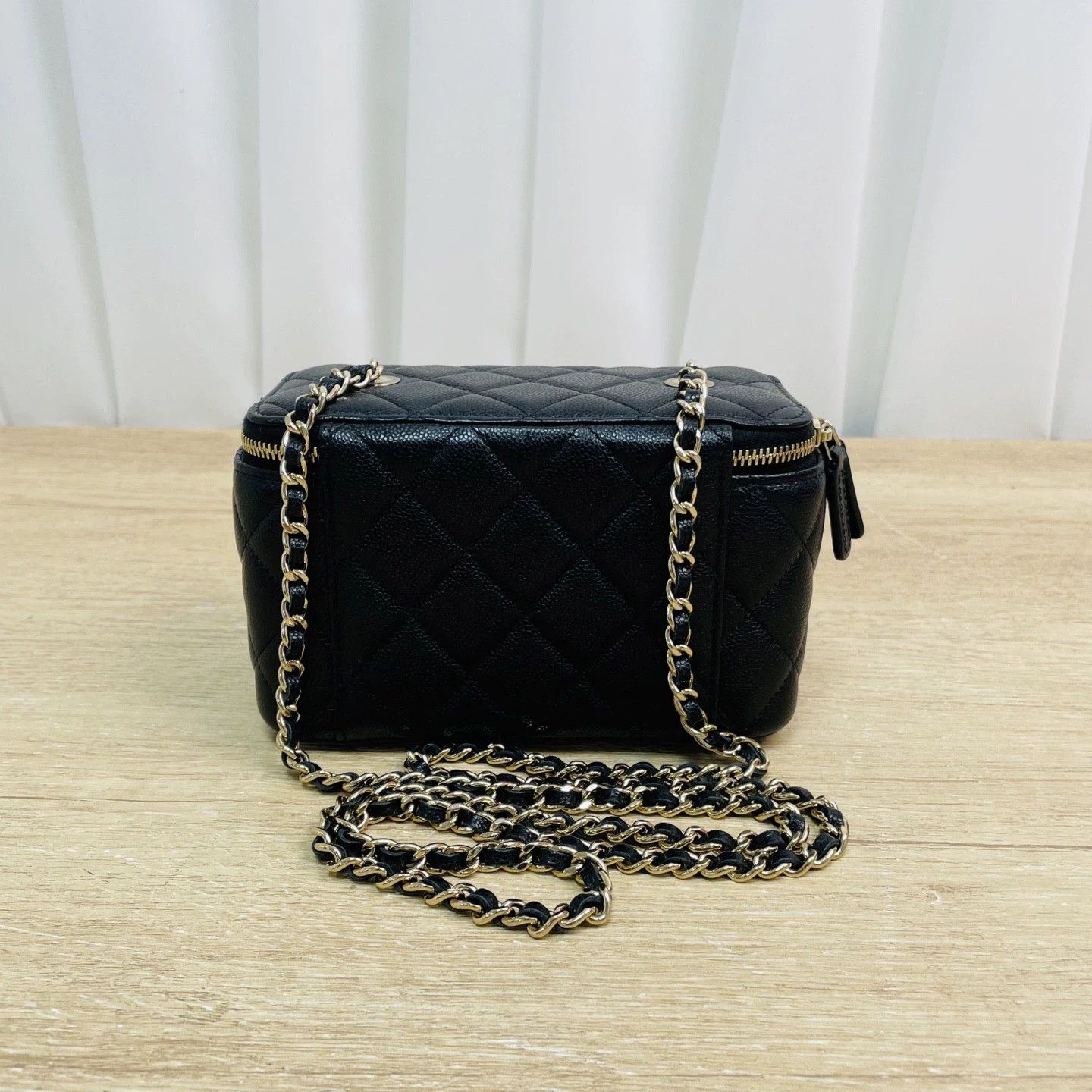 Chanel Pre-loved Bag Very good condition Size ONE SIZE - 2 Thumbnail
