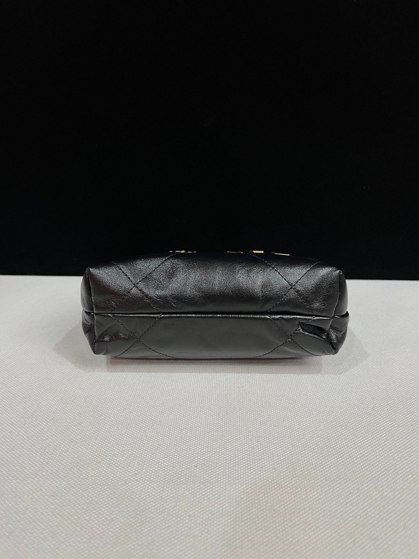 Chanel Pre-loved Bag Very good condition Size ONE SIZE - 6 Thumbnail