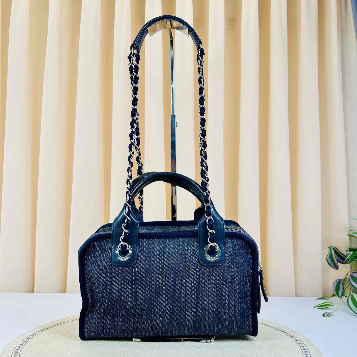 Chanel Pre-loved Bag Very good condition Size ONE SIZE - 2 Thumbnail