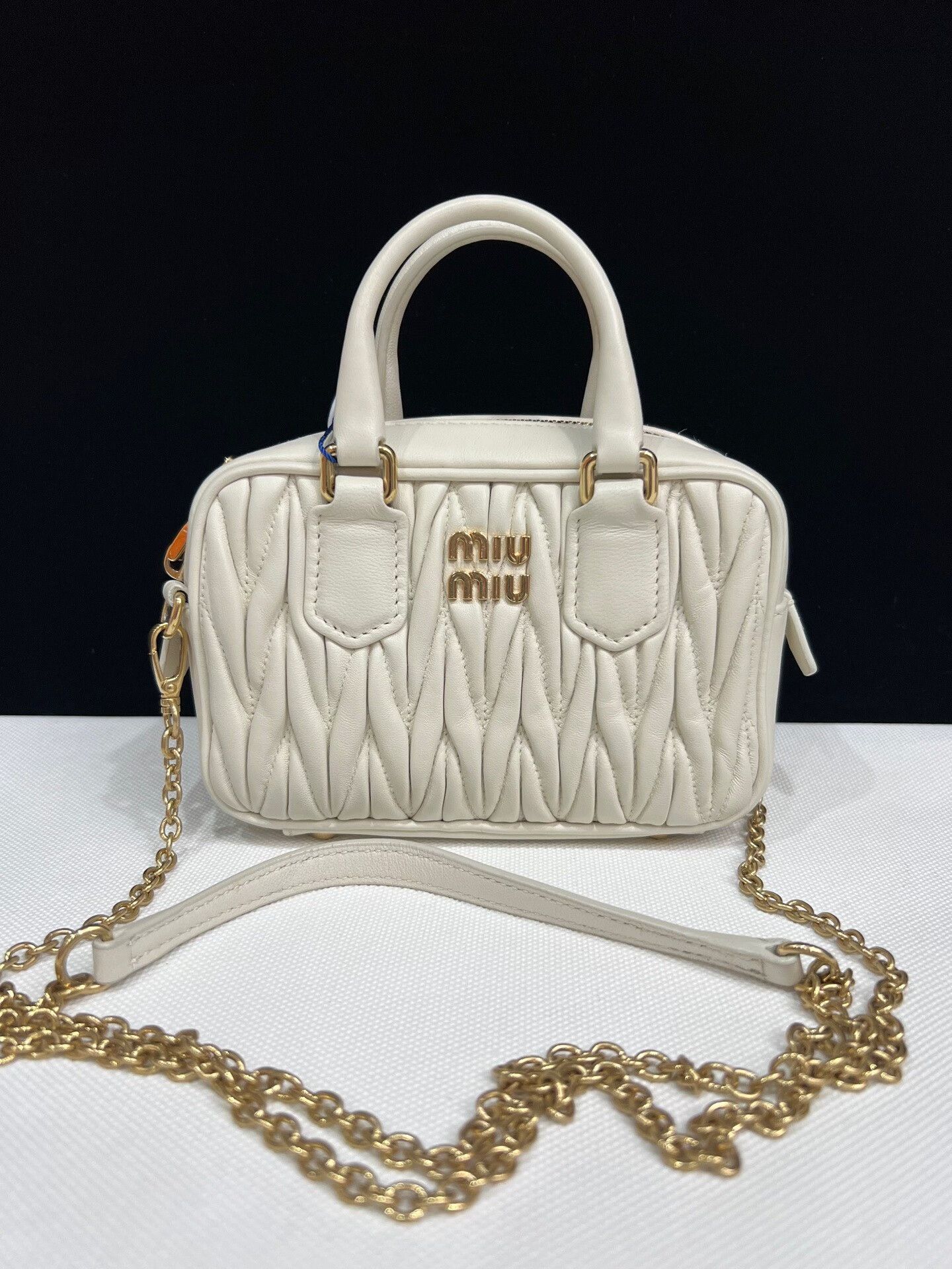 Miu Miu Pre-loved Bag Very good condition Size ONE SIZE - 2 Thumbnail