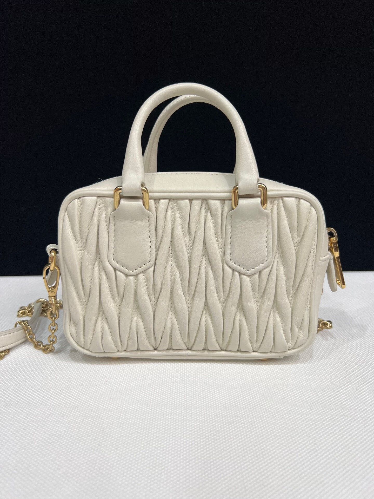 Miu Miu Pre-loved Bag Very good condition Size ONE SIZE - 3 Thumbnail