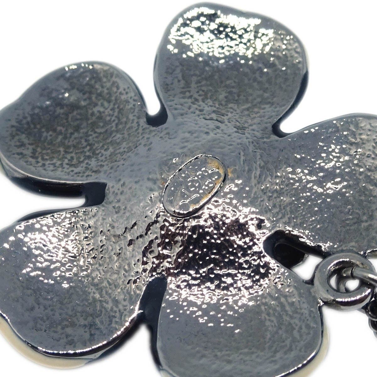 Chanel Chanel CC Flower Ladybug Necklace Silver Plated and Acrylic Size ONE SIZE - 4 Thumbnail