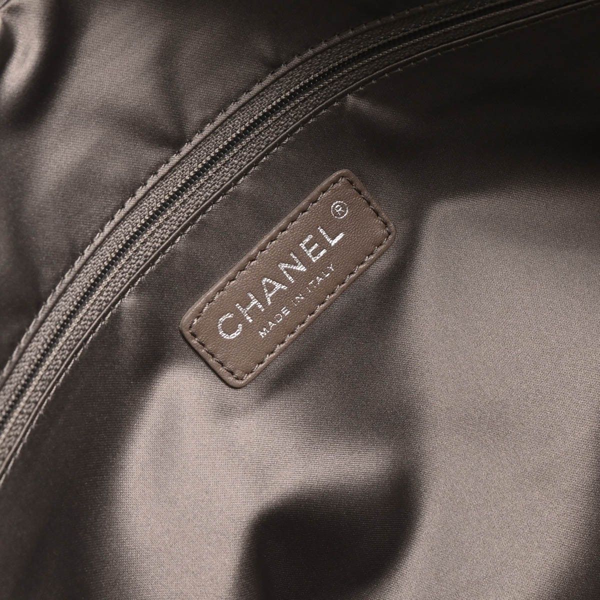 Chanel Chanel Reissue Camera Bag Quilted Lambskin Size ONE SIZE - 4 Thumbnail