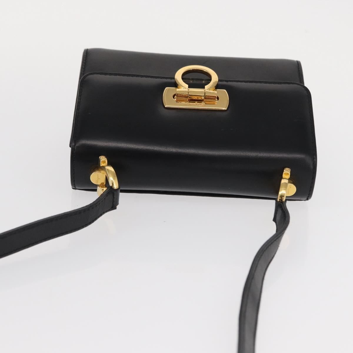 Salvatore Ferragamo Salvatore Ferragamo Gancini Shoulder Bag Leather Size ONE SIZE - 14 Thumbnail