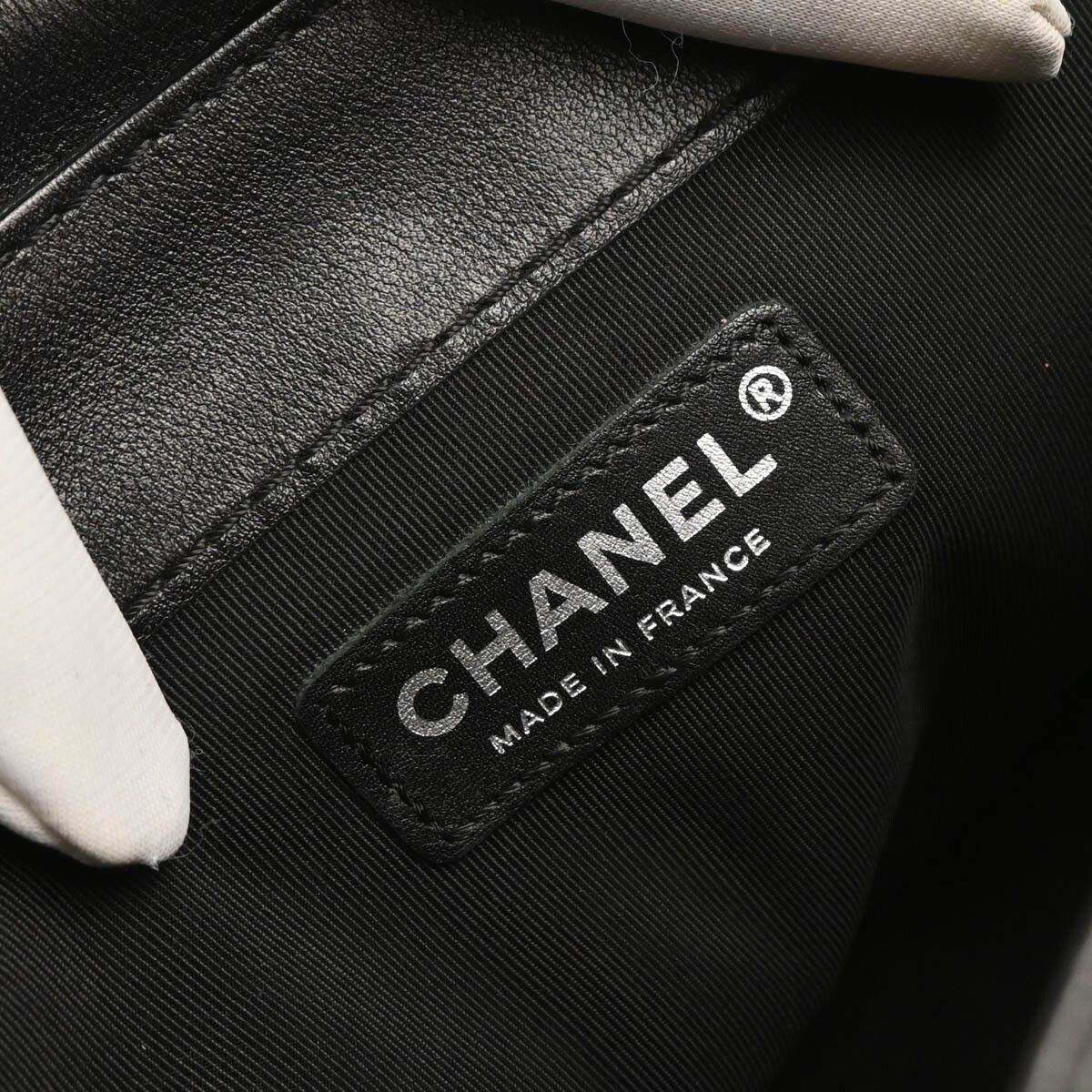 Chanel Chanel Boy Flap Bag Enchained Lambskin Size ONE SIZE - 4 Thumbnail