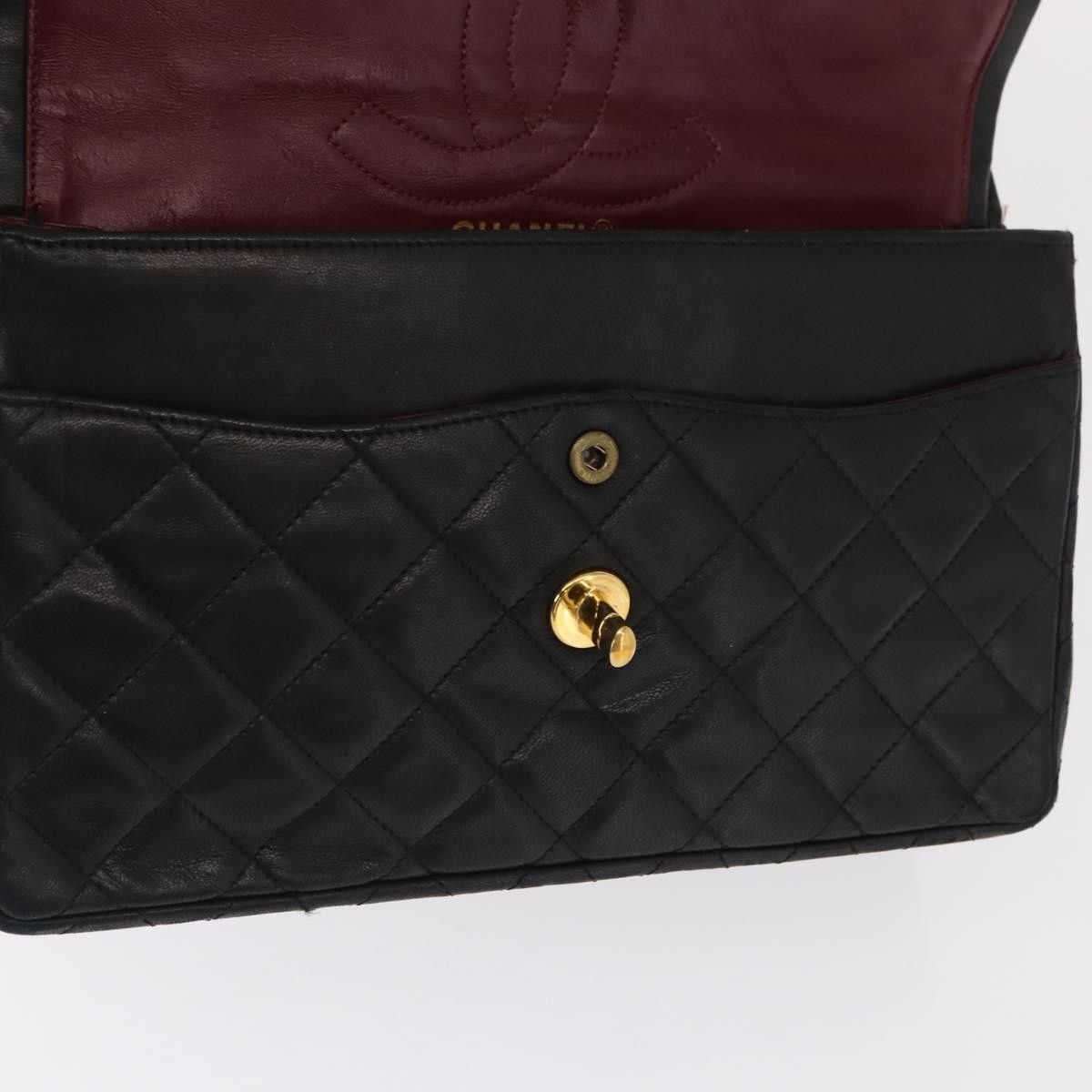 Chanel Chanel Vintage Two Tone CC Flap Bag Quilted Lambskin Size ONE SIZE - 22 Thumbnail