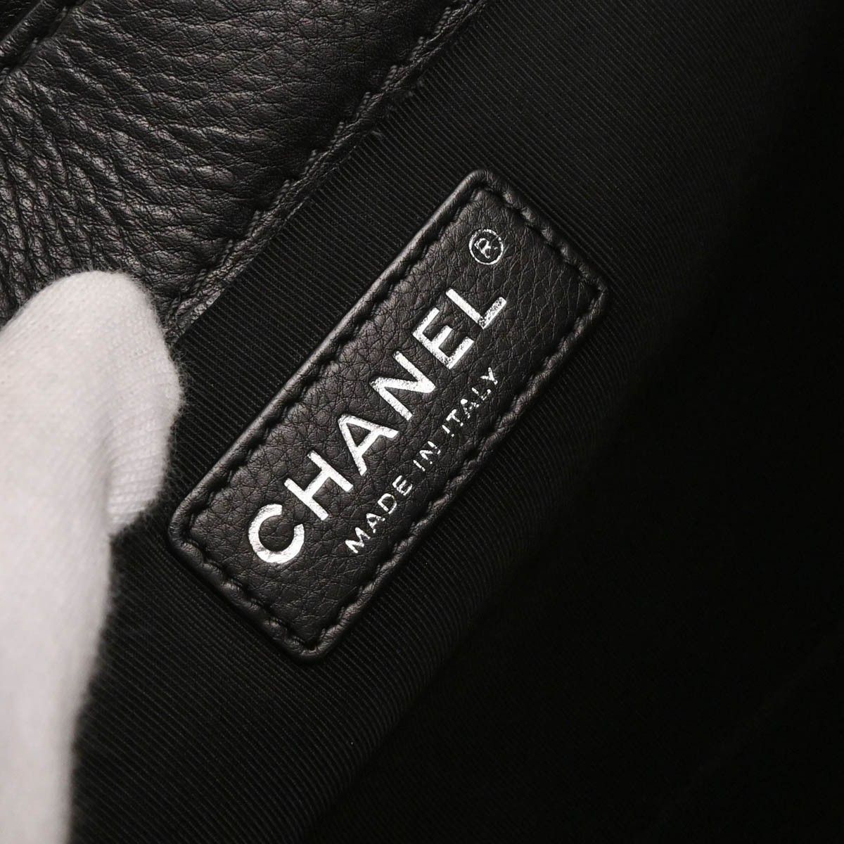 Chanel Chanel Reverso Boy Flap Bag Calfskin Size ONE SIZE - 5 Thumbnail