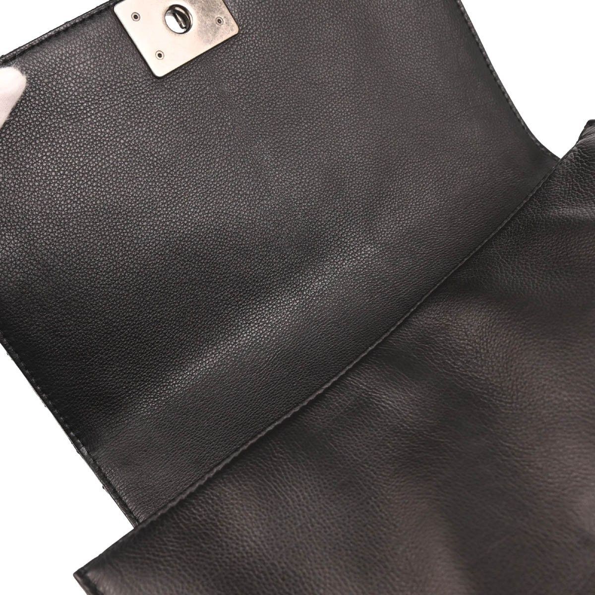 Chanel Chanel Reverso Boy Flap Bag Calfskin Size ONE SIZE - 11 Thumbnail