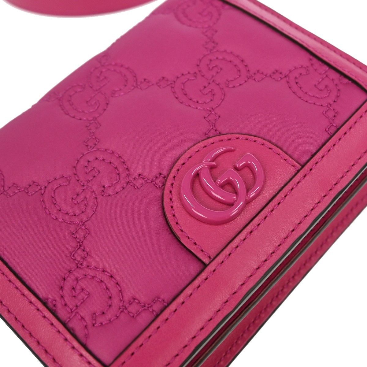 Gucci Gucci Petite GG Marmont Chain Wallet GG Matelasse Leather Size ONE SIZE - 8 Thumbnail