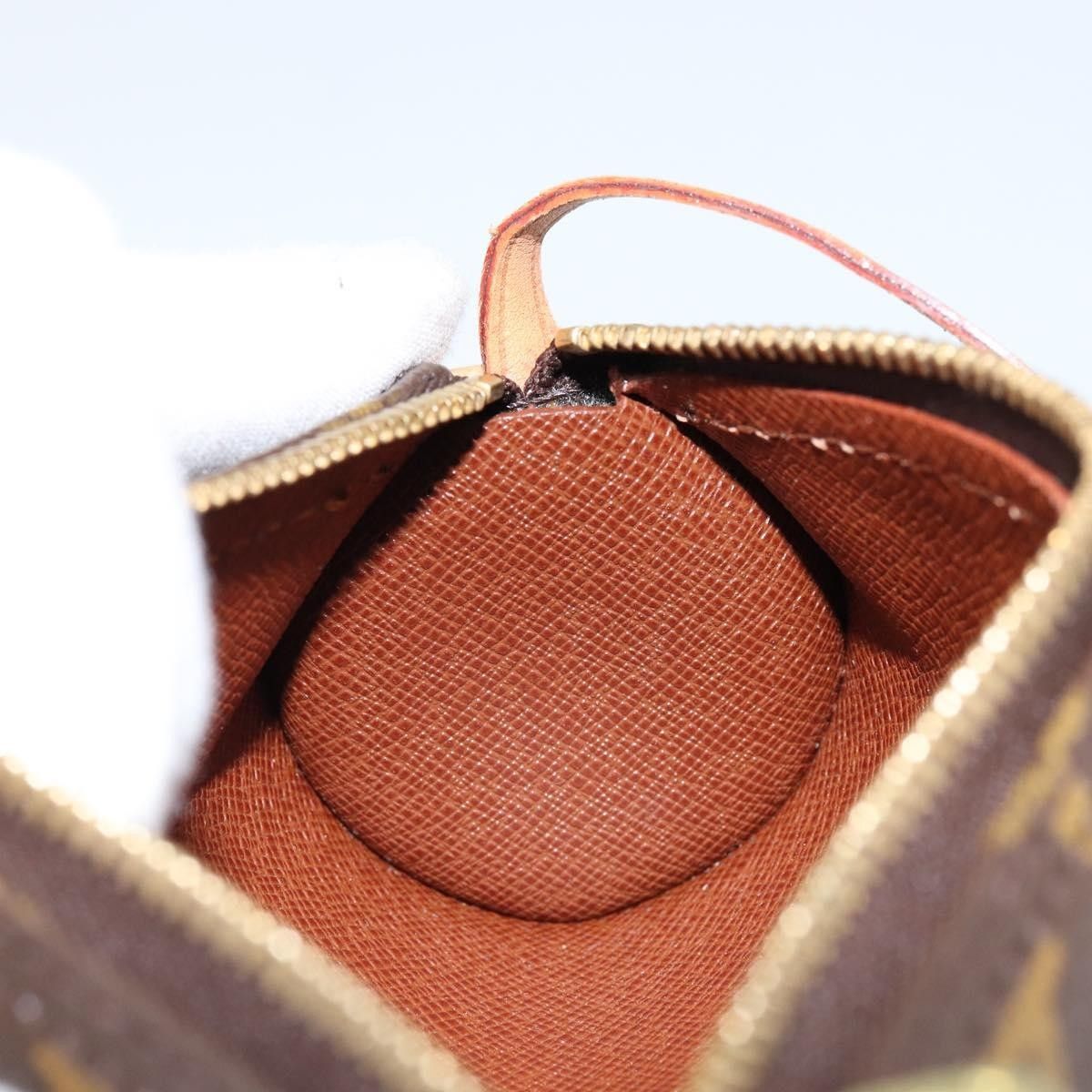 Louis Vuitton Louis Vuitton Papillon Pochette Monogram Canvas Size ONE SIZE - 21 Thumbnail