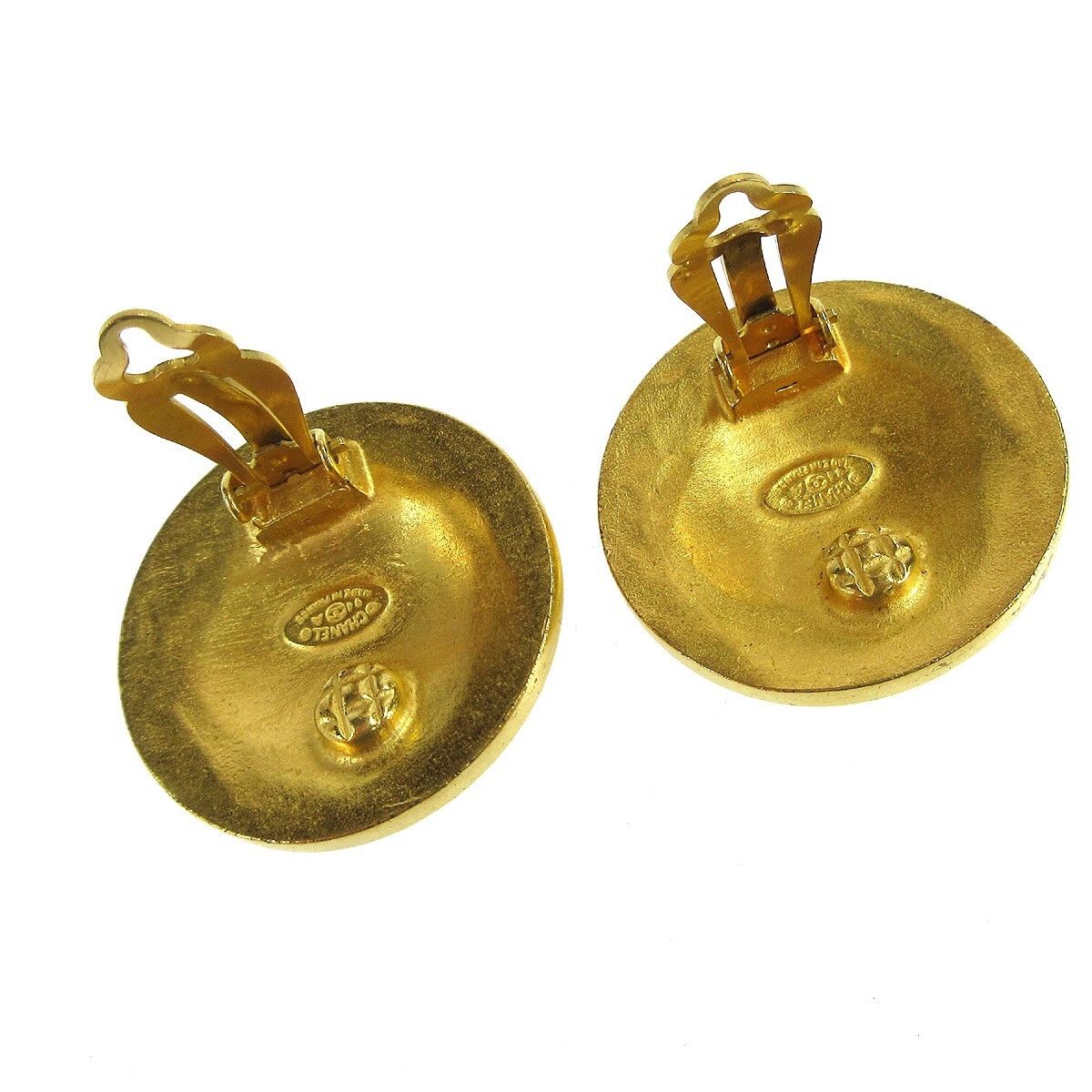Chanel Chanel Vintage Round CC Clip-On Earrings Metal Size ONE SIZE - 3 Thumbnail