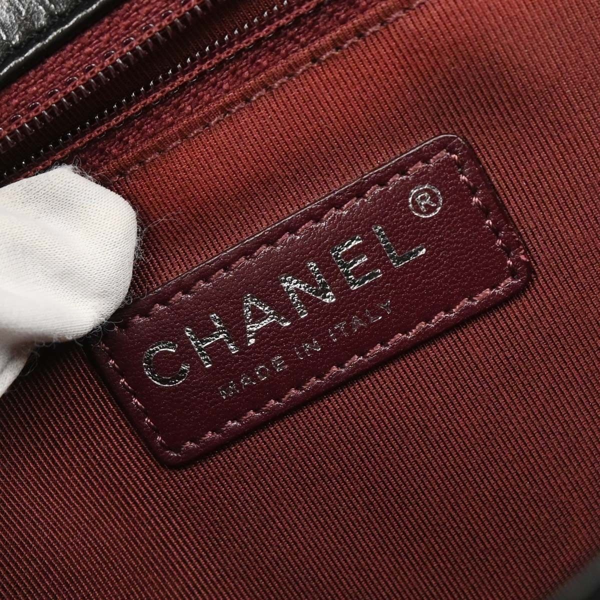 Chanel Chanel Coco Boy Flap Bag Quilted Aged Calfskin Size ONE SIZE - 4 Thumbnail
