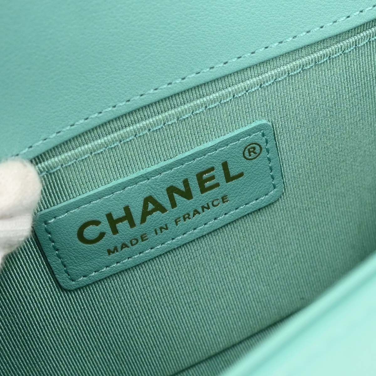 Chanel Chanel Boy Flap Bag Quilted Lambskin Size ONE SIZE - 4 Thumbnail