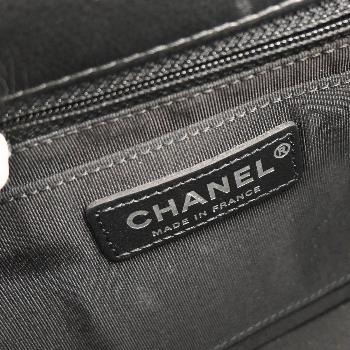 Chanel Chanel Embossed Braid CC Chain Flap Quilted Leather Size ONE SIZE - 5 Thumbnail