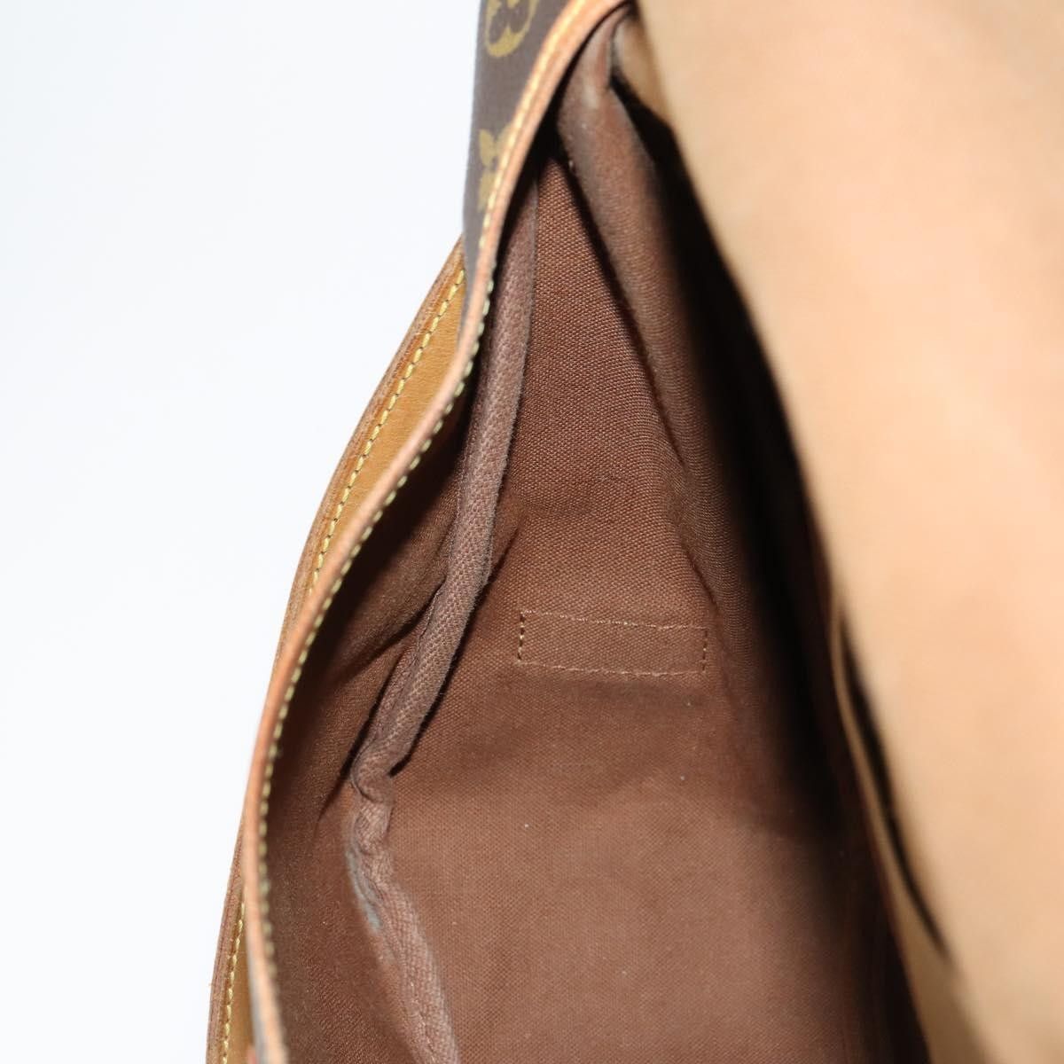 Louis Vuitton Louis Vuitton Saumur Handbag Monogram Canvas Size ONE SIZE - 24 Thumbnail