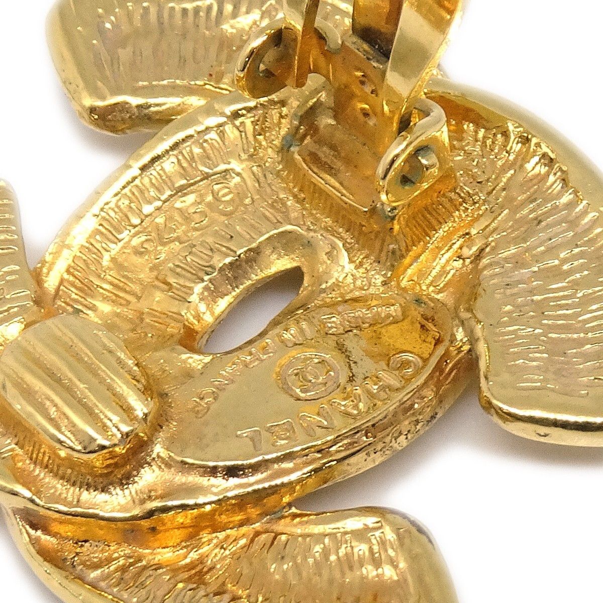 Chanel Chanel CC Clip-On Quilted Metal Size ONE SIZE - 4 Thumbnail