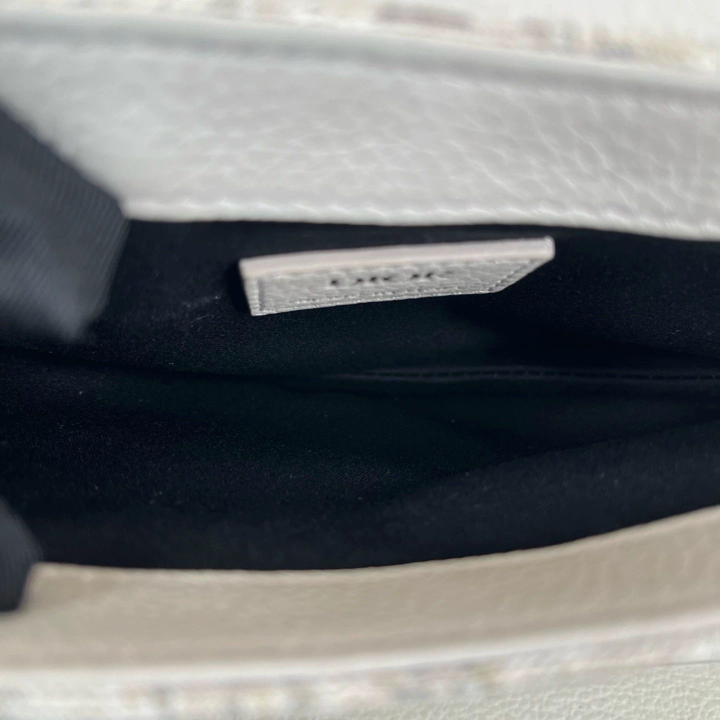 Dior Pre-loved Bag Very good condition Size ONE SIZE - 3 Thumbnail