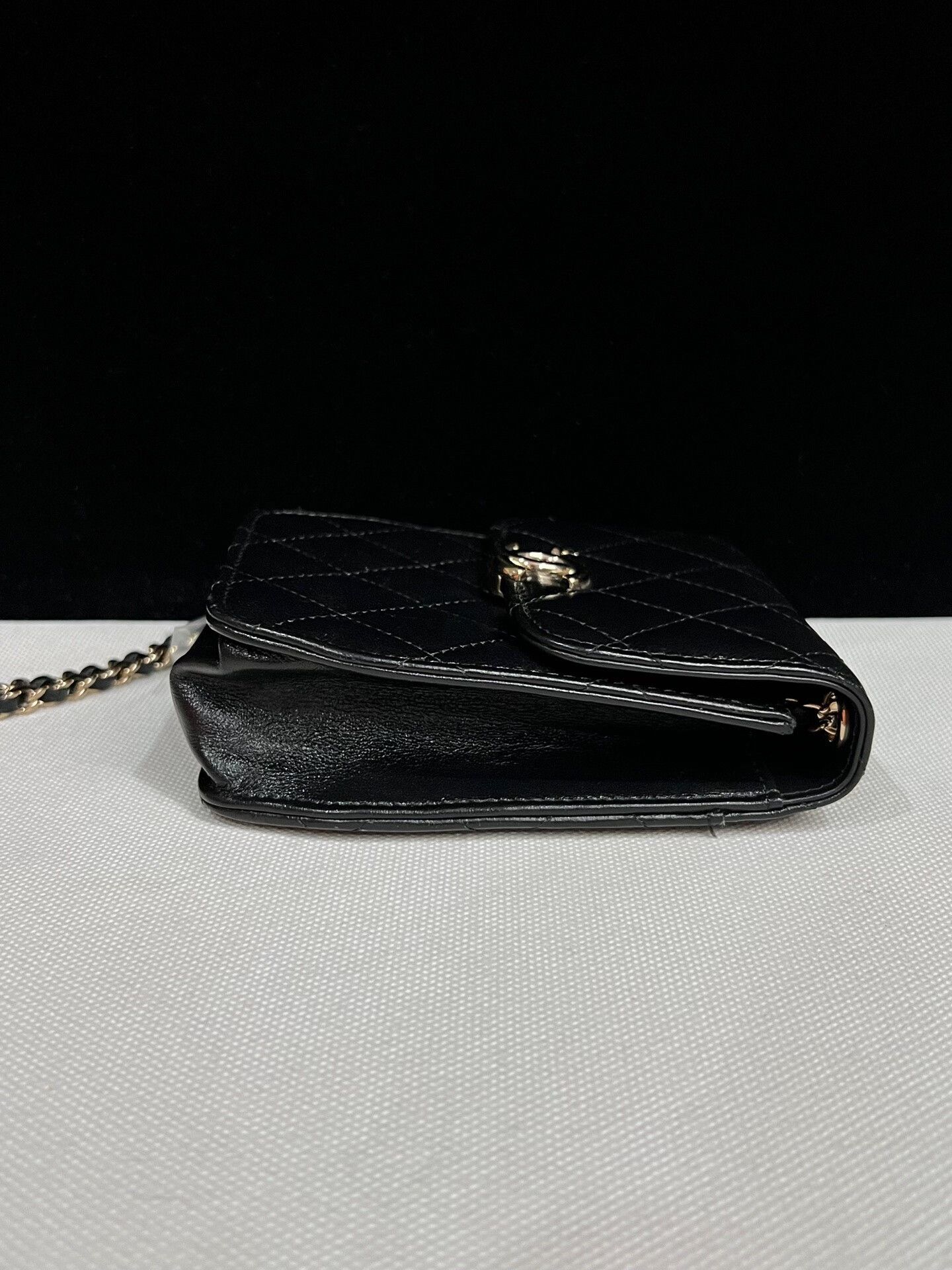 Chanel Pre-loved Bag Very good condition Size ONE SIZE - 4 Thumbnail