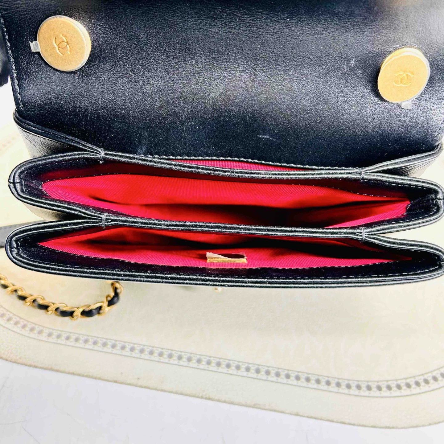 Chanel Pre-loved Bag Very good condition Size ONE SIZE - 3 Thumbnail