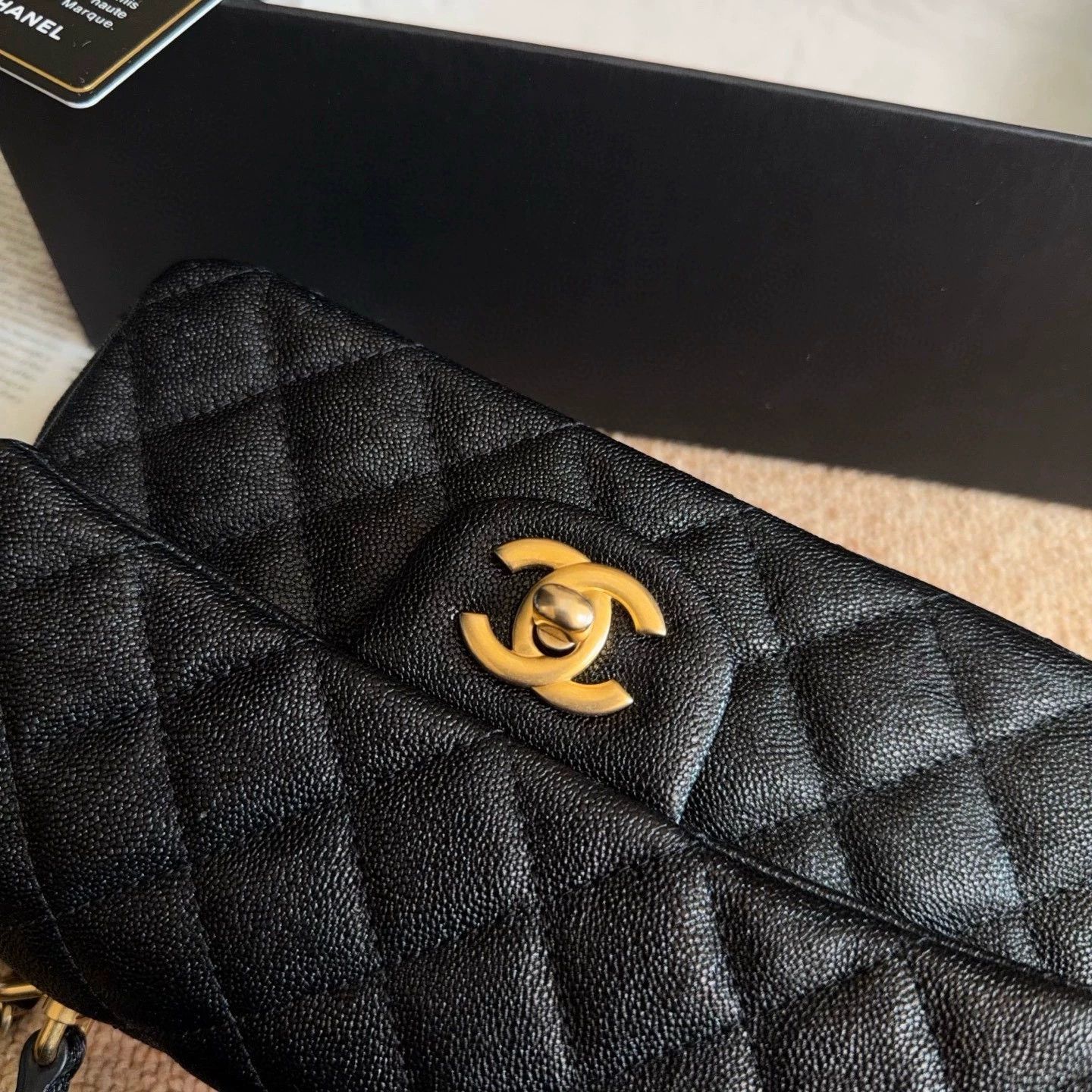 Chanel Pre-loved Bag Very good condition Size ONE SIZE - 7 Thumbnail
